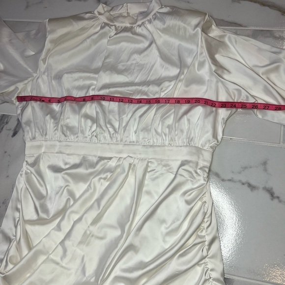 Fashion nova balloon sleeve dress - Picture 10 of 14